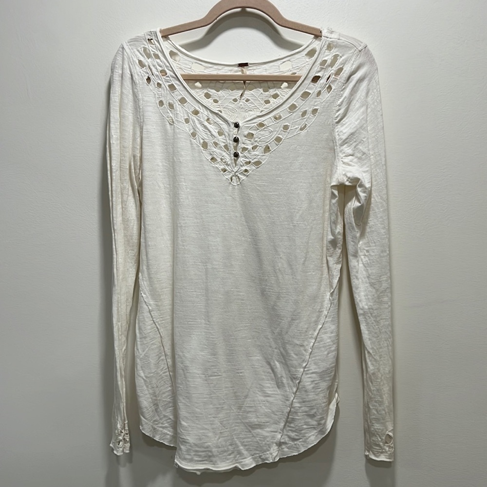 FREE People Cream Long Sleeve Tee Shirt Boho Size Medium